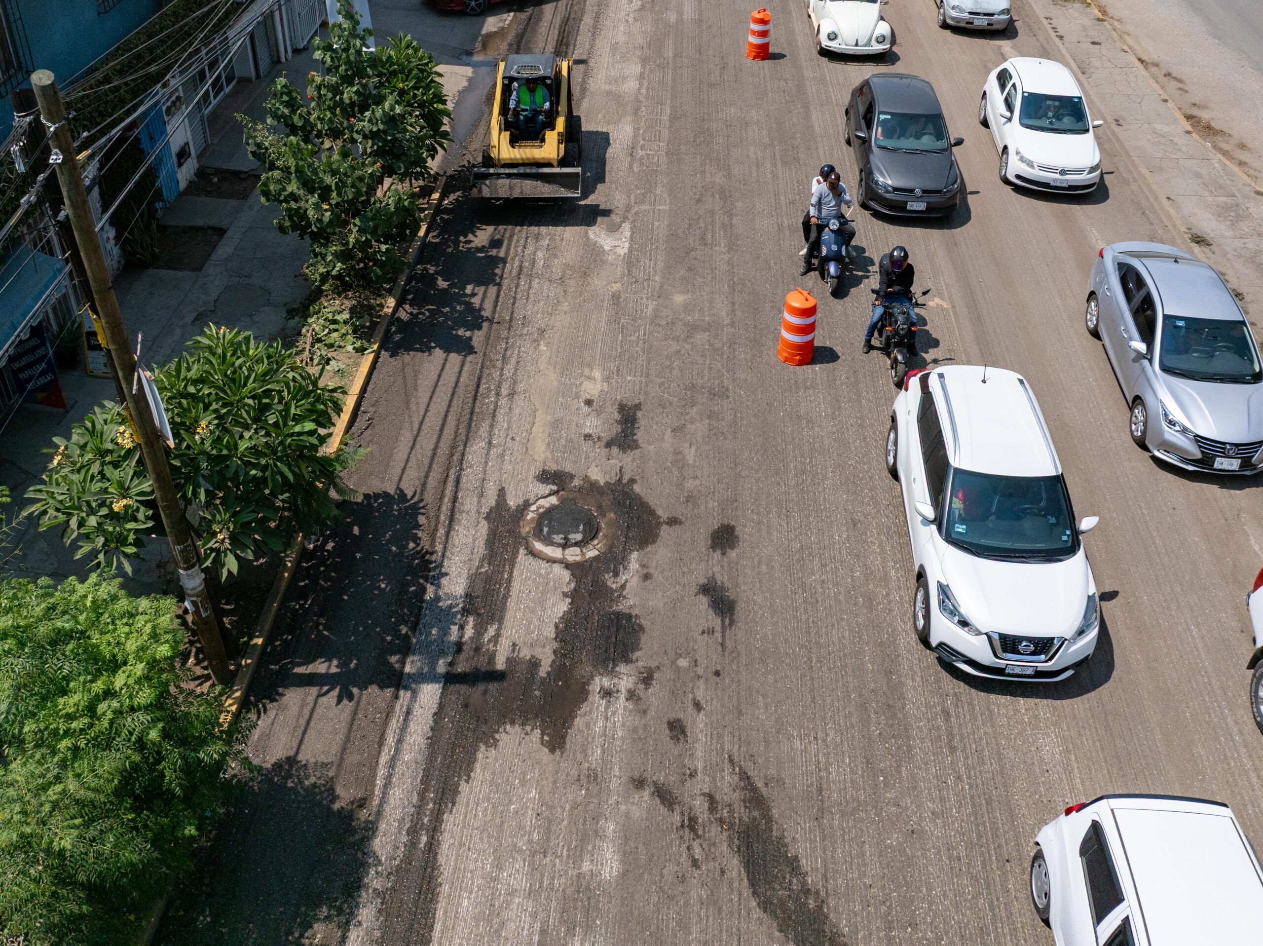 MUNICIPIO DE OAXACA DE JUÁREZ Y GOBIERNO DEL ESTADO REFUERZAN ACCIONES DE BACHEO EN VIALIDADES DE LA CAPITAL post thumbnail image