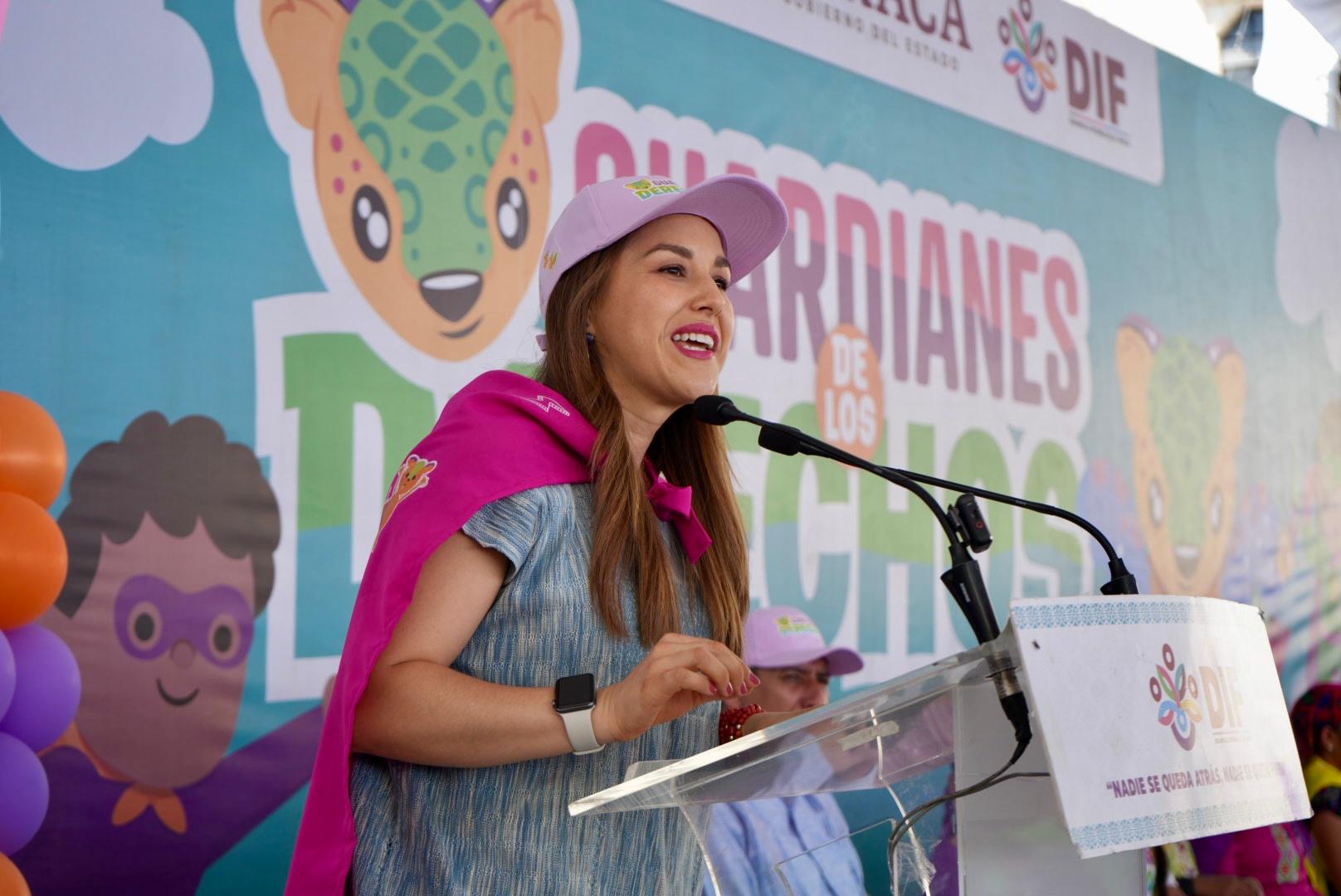 OAXACA DE JUÁREZ PARTICIPA EN EL FORO “GUARDIANES DE LOS DERECHOS” PARA FORTALECER EL BIENESTAR DE LA NIÑEZ post thumbnail image