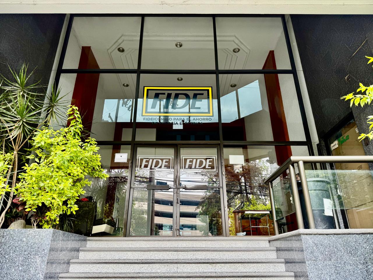 EN 35 AÑOS, EL FIDE HA CONTRIBUIDO A UN AHORRO DE ENERGÍA EQUIVALENTE AL CONSUMO DE 16.45 MILLONES DE VIVIENDAS post thumbnail image